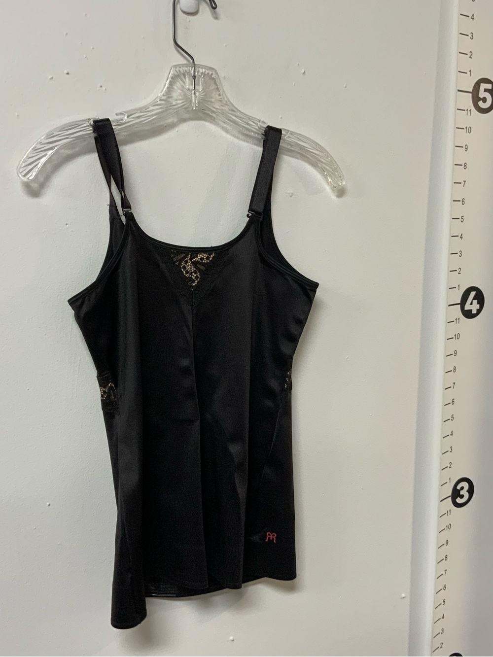 Ruby Ribbon tank - Picture 2 of 2